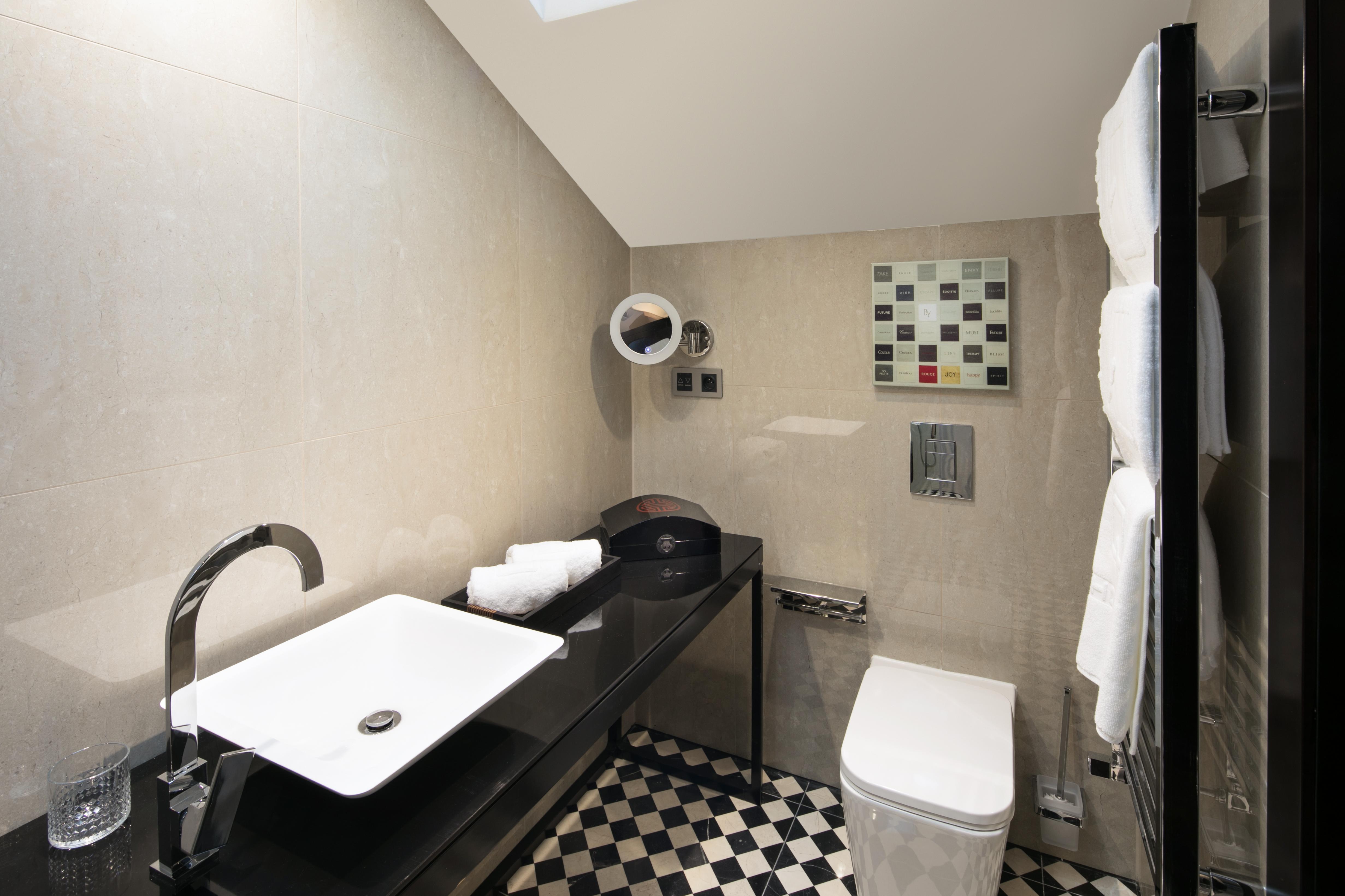 Quentin Otel 4*