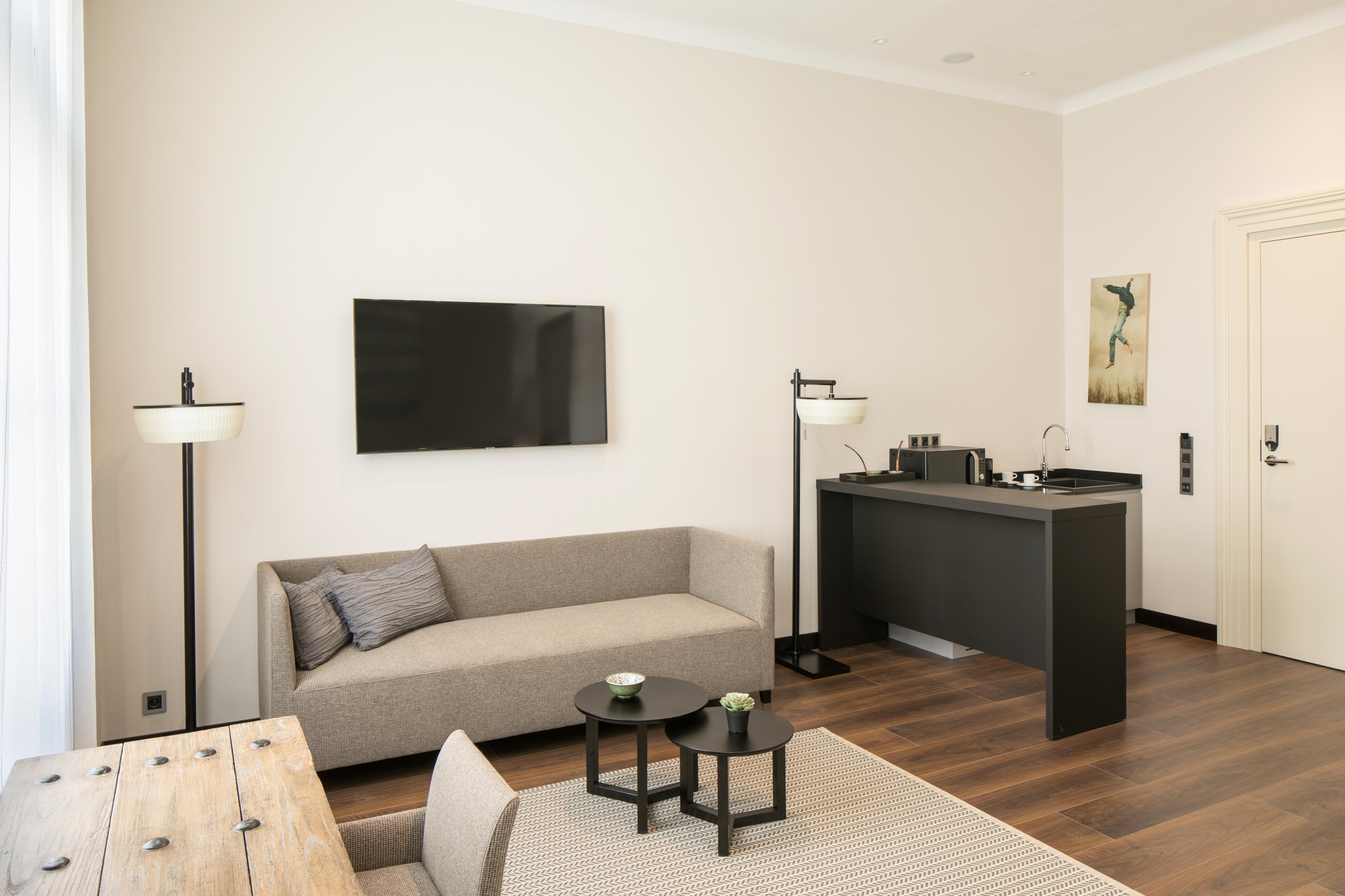 Otel Quentin 4*