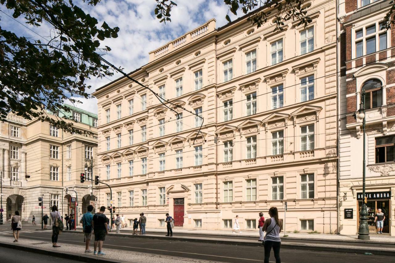 Otel Quentin Prag